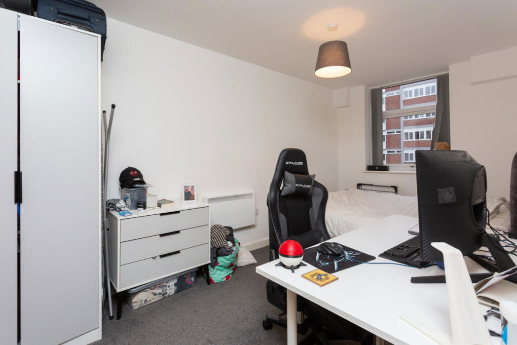 Property image 5 of 9