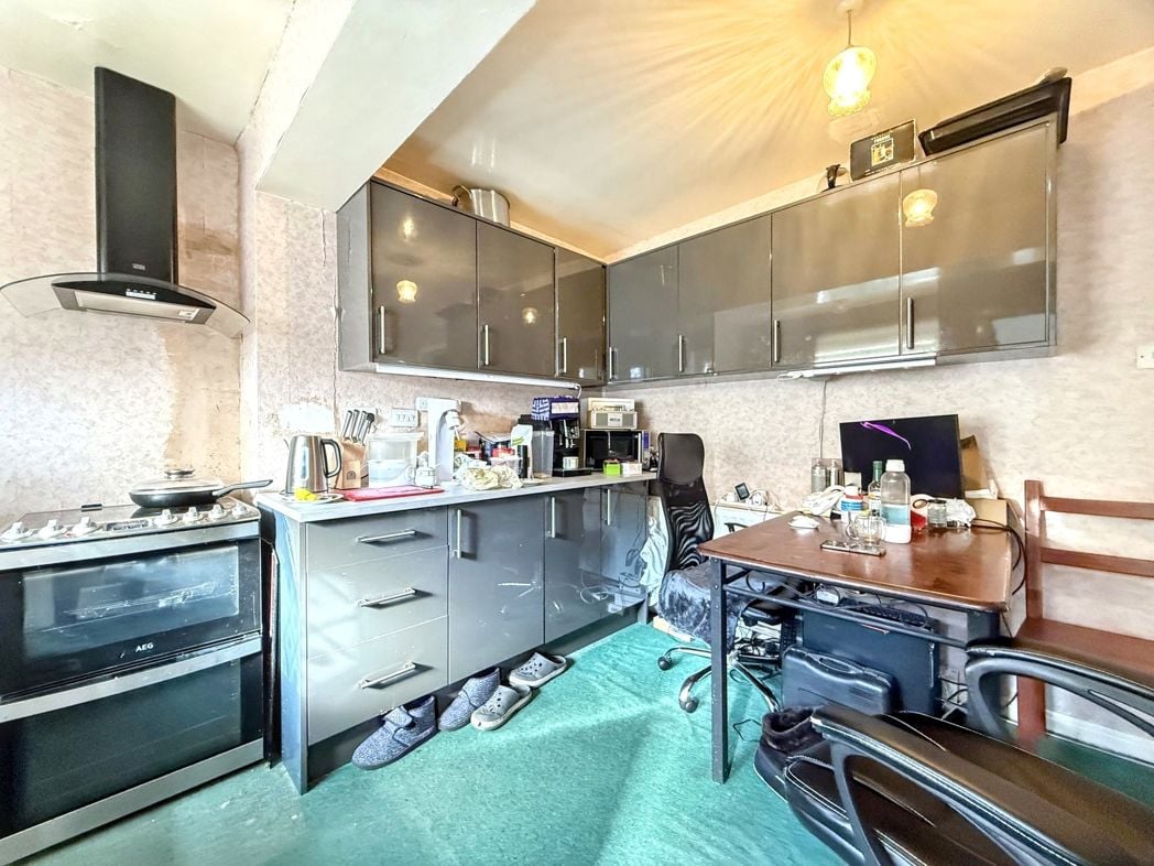 Property image 3 of 20