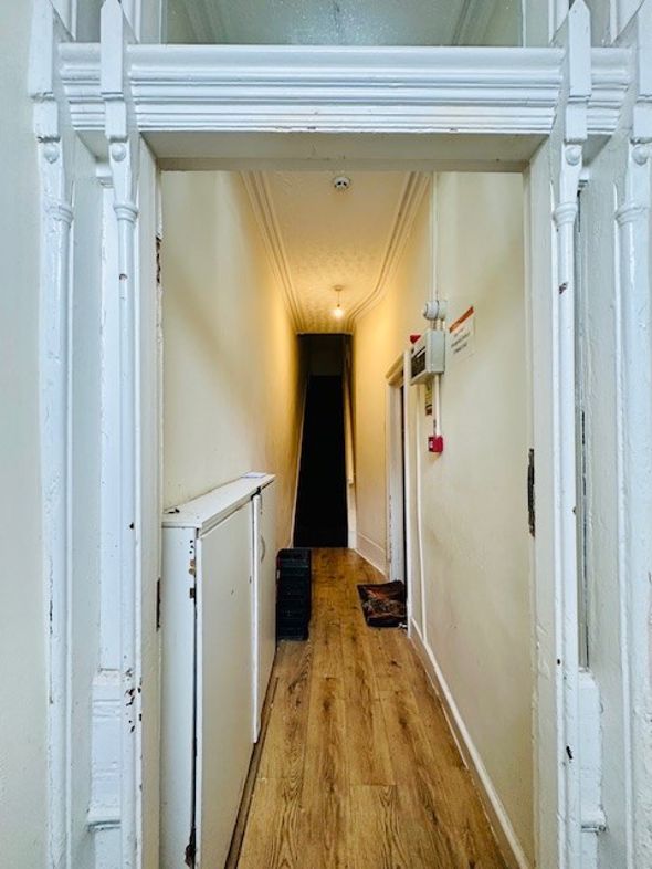 Property image 4 of 17
