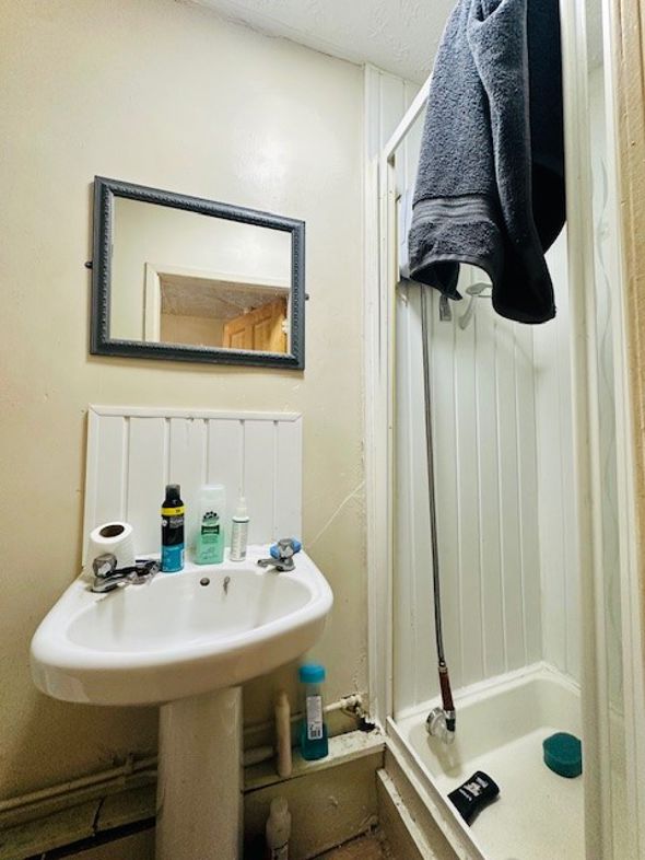 Property image 15 of 17
