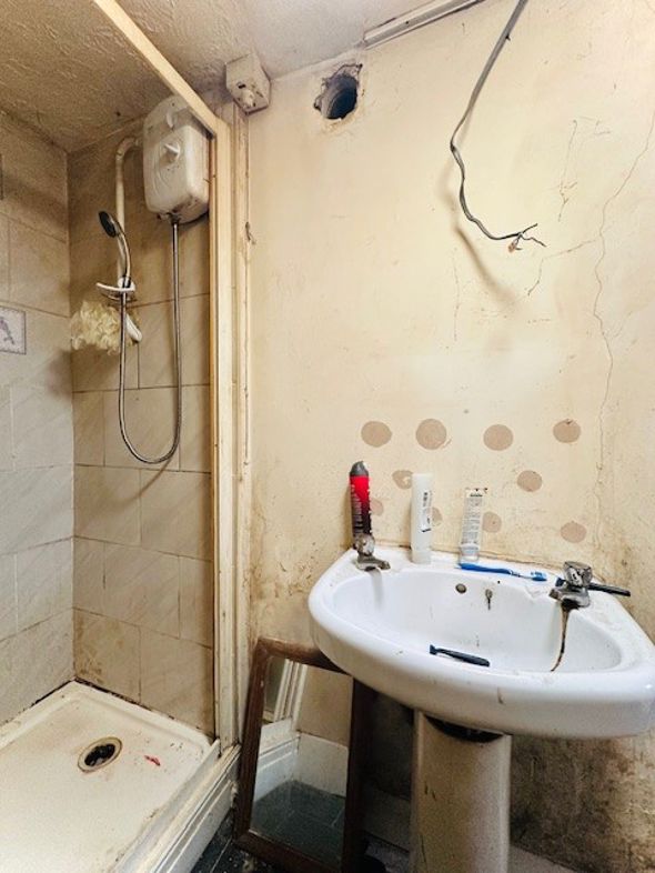 Property image 16 of 17