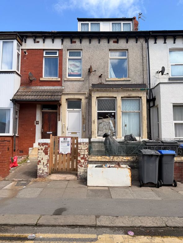 Property image 1 of 17