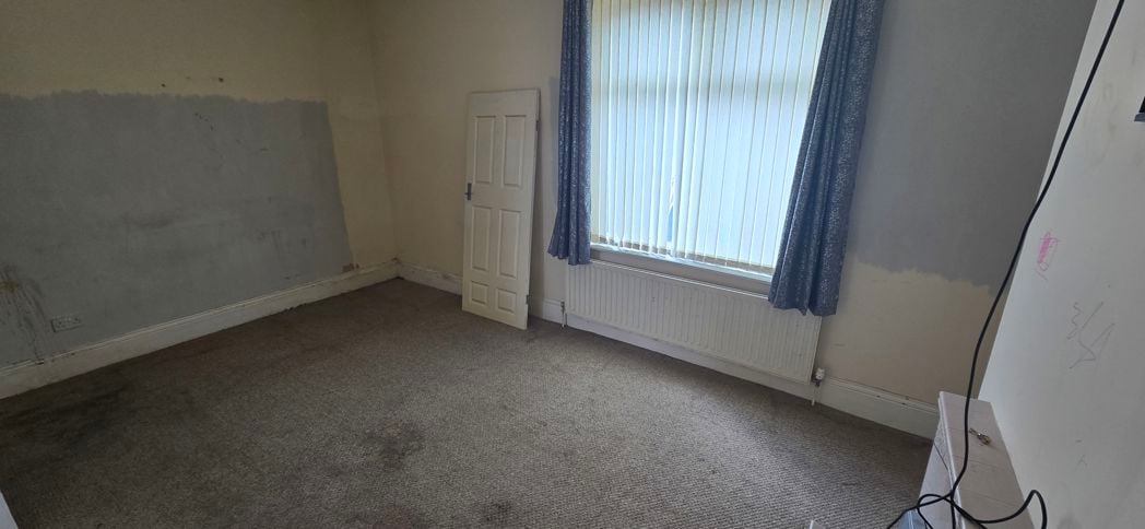 Property image 5 of 11