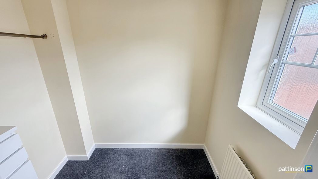 Property image 8 of 11