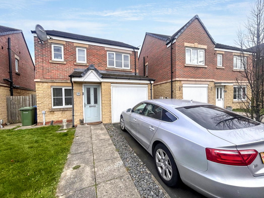 Property image 1 of 17