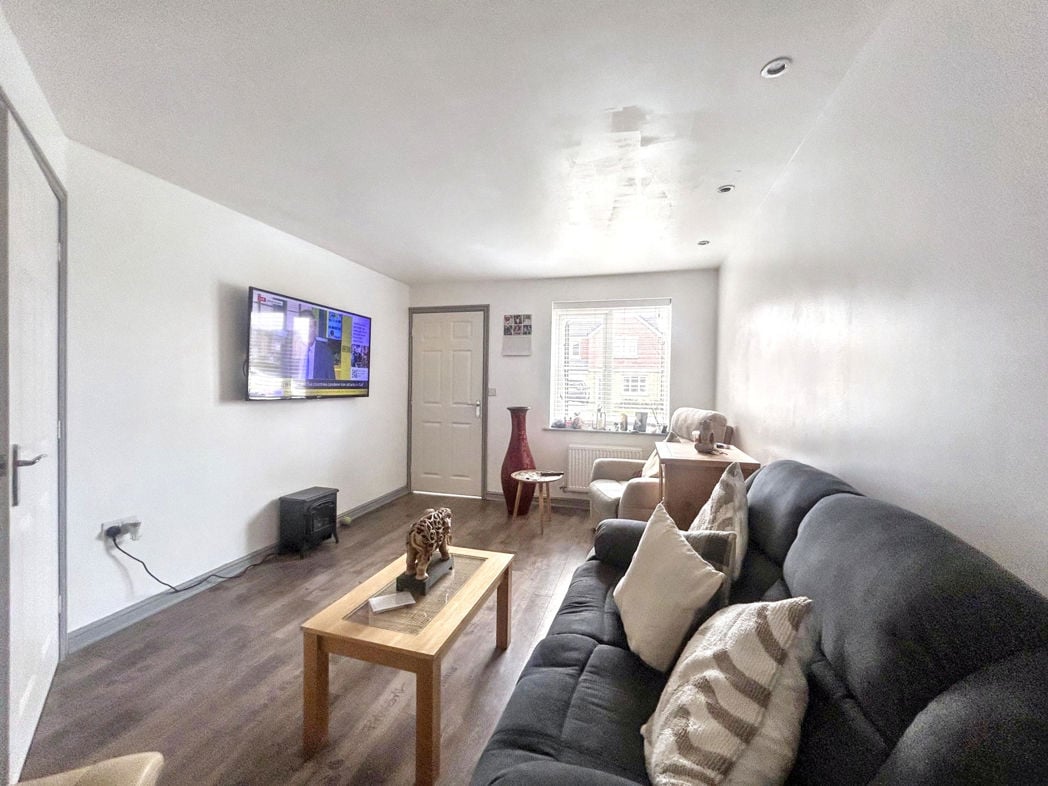 Property image 3 of 17