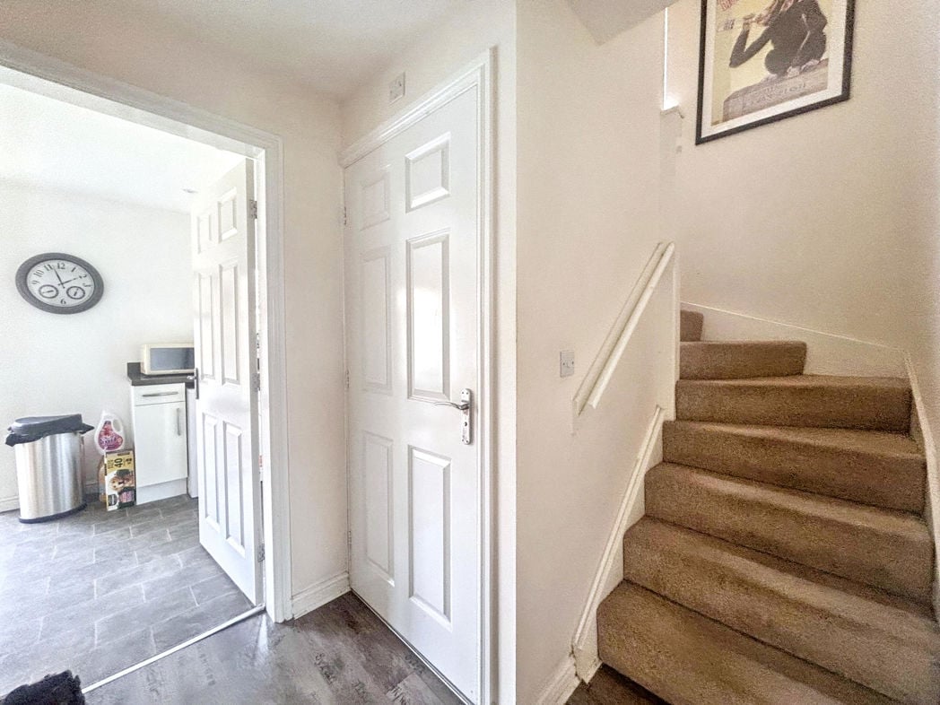 Property image 7 of 17