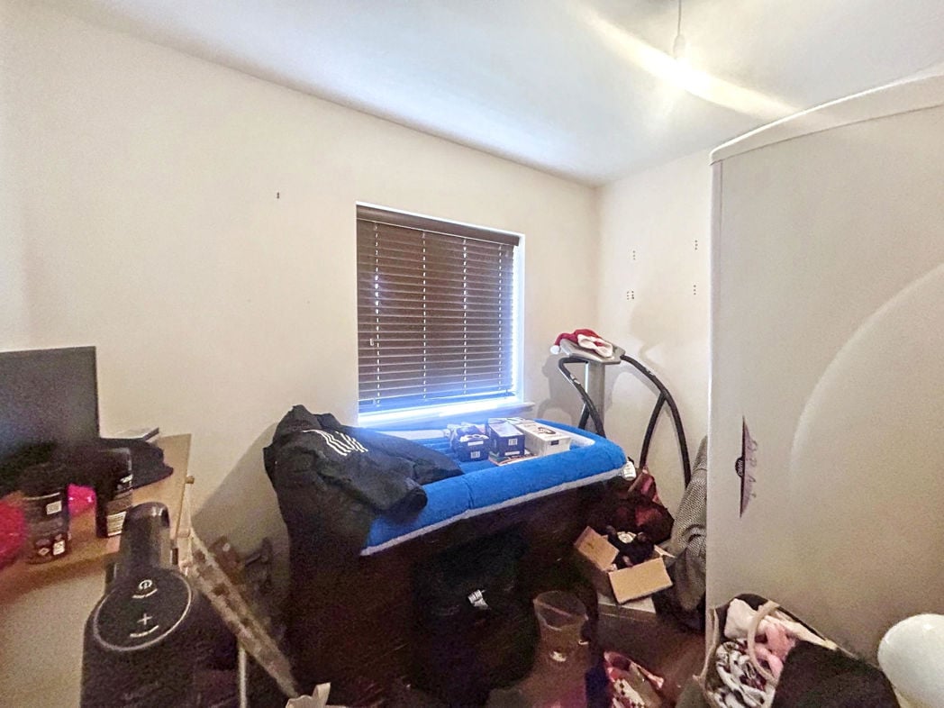 Property image 13 of 17