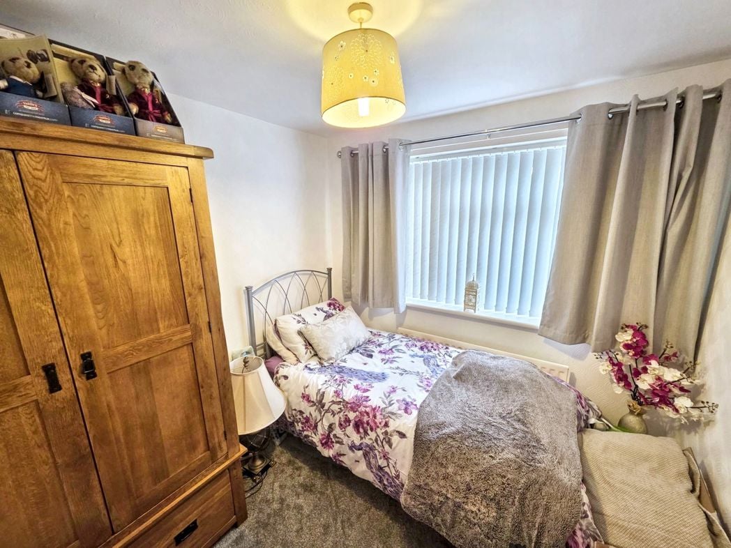 Property image 7 of 9