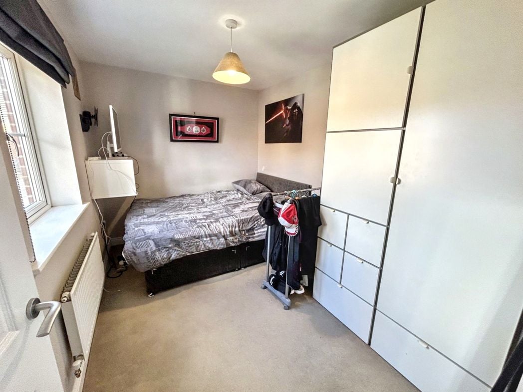 Property image 12 of 17