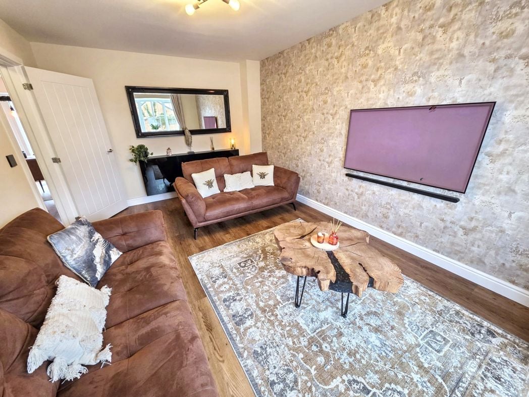 Property image 6 of 18