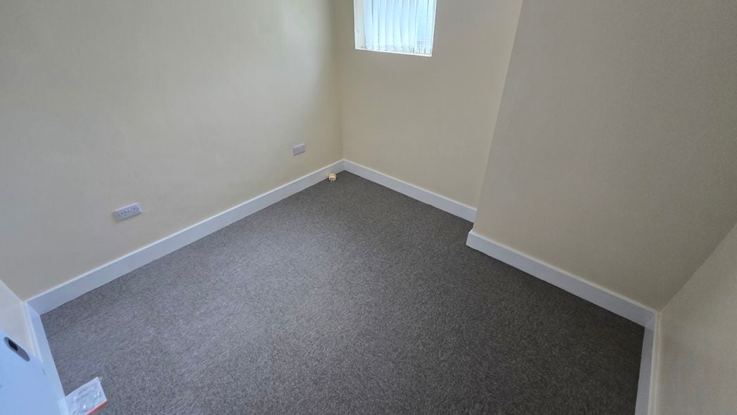 Property image 7 of 14