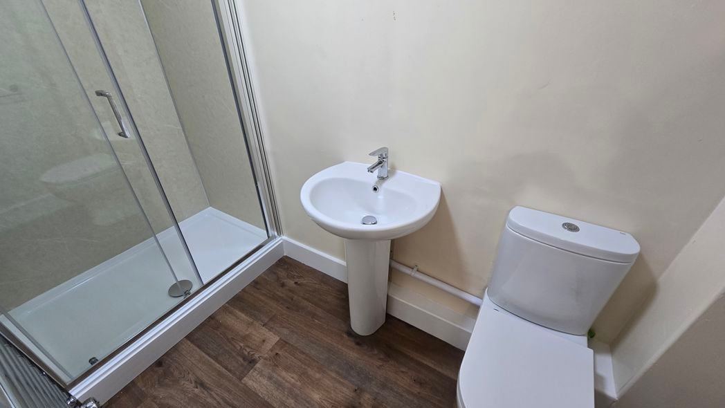 Property image 8 of 14
