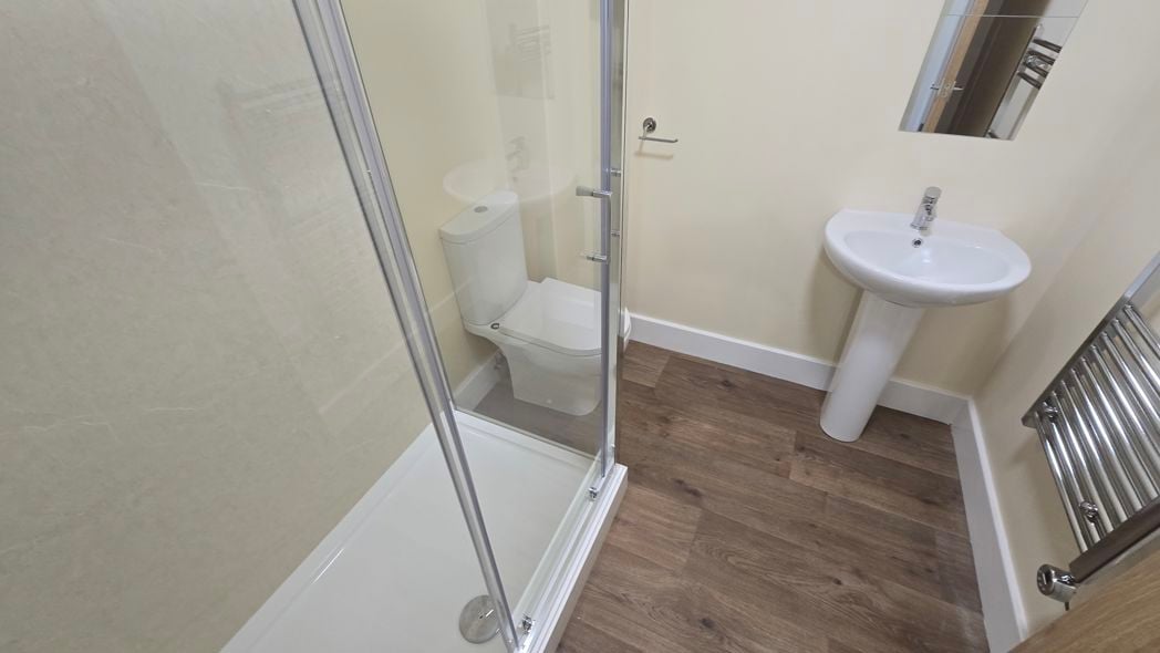 Property image 8 of 14