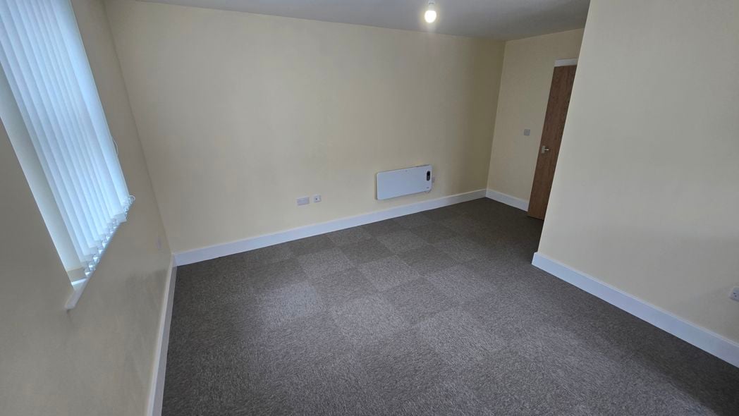 Property image 4 of 14