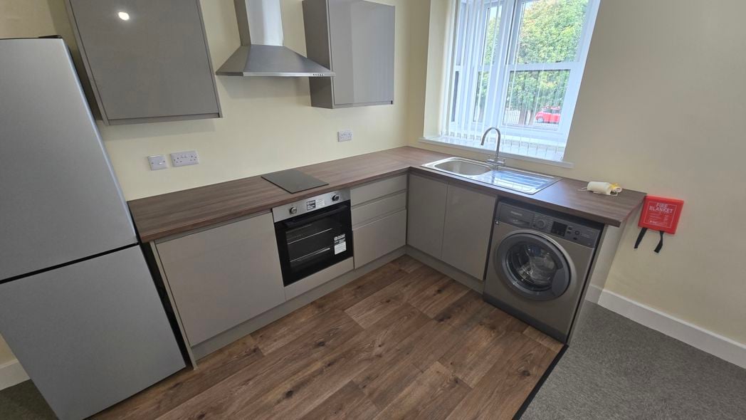 Property image 3 of 14