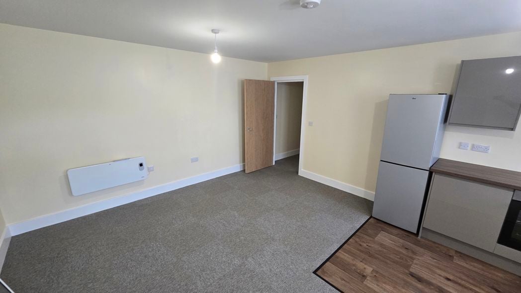 Property image 4 of 14