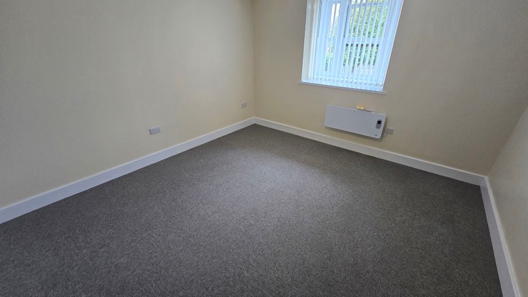 Property image 5 of 14
