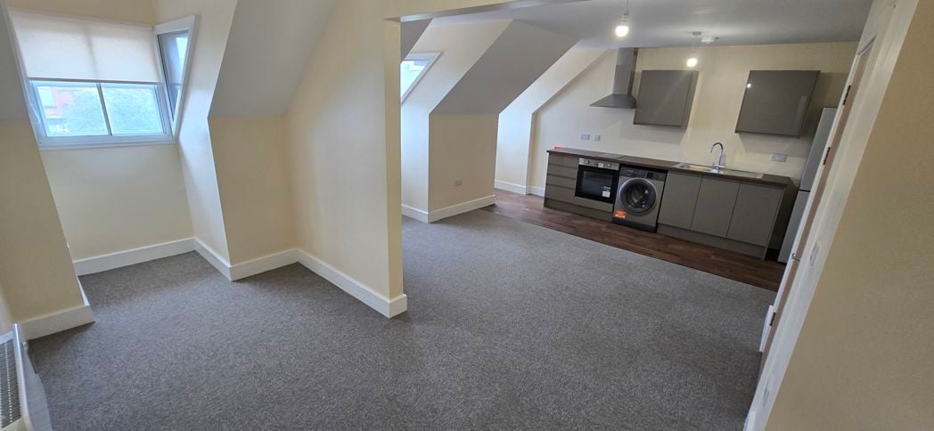 Property image 2 of 13