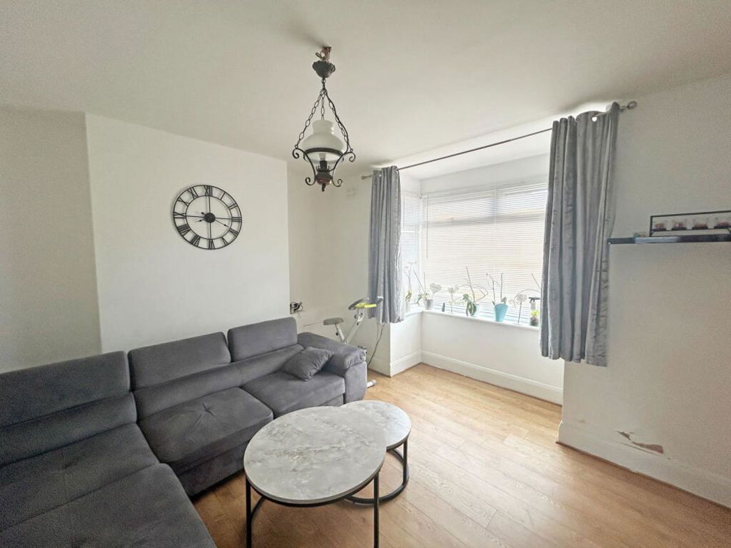 Property image 2 of 11