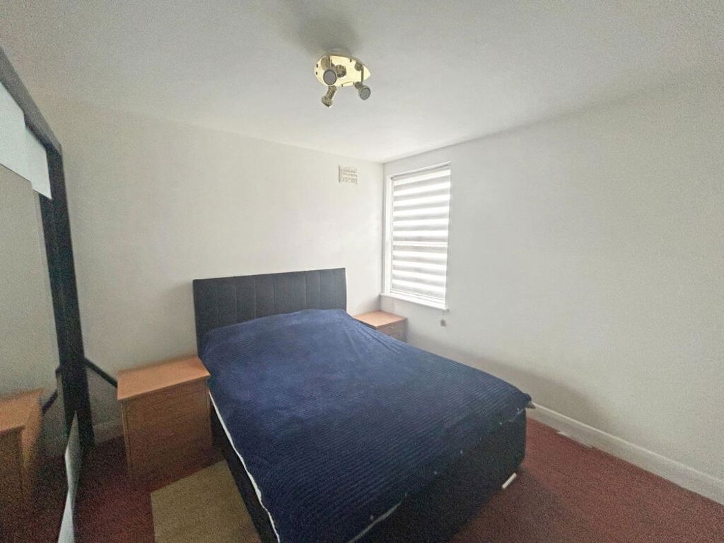 Property image 5 of 11