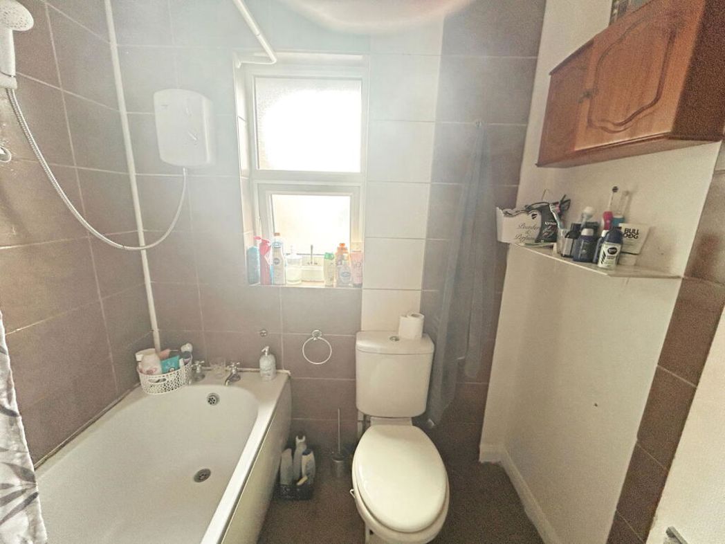 Property image 6 of 11