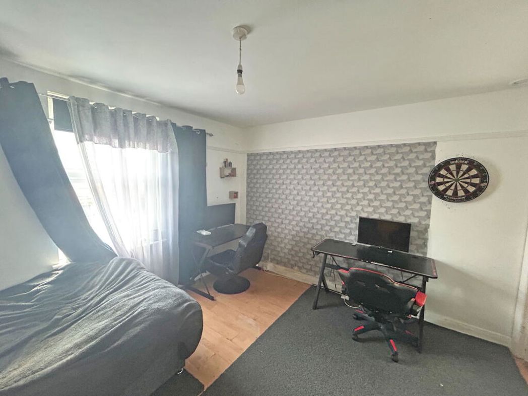 Property image 7 of 11