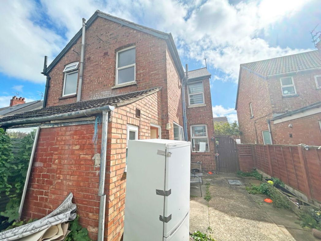 Property image 10 of 11