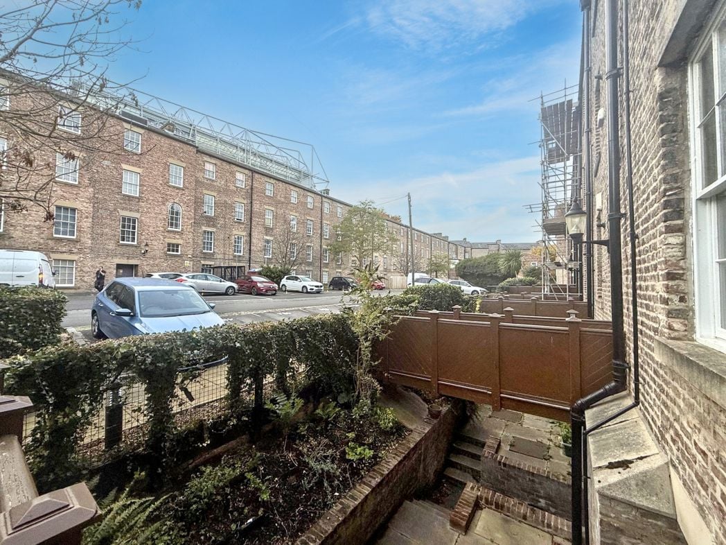Property image 4 of 9