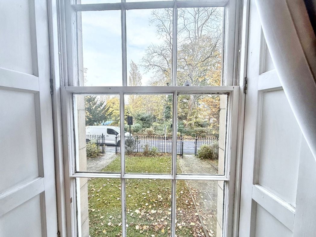 Property image 5 of 9