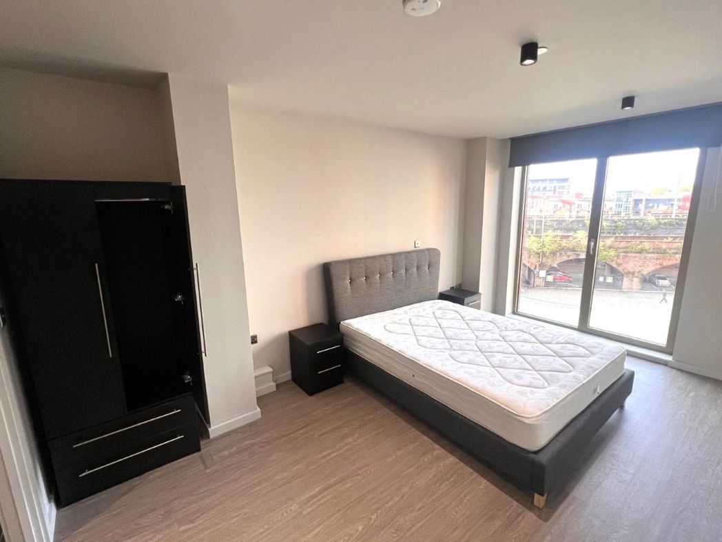Property image 16 of 21