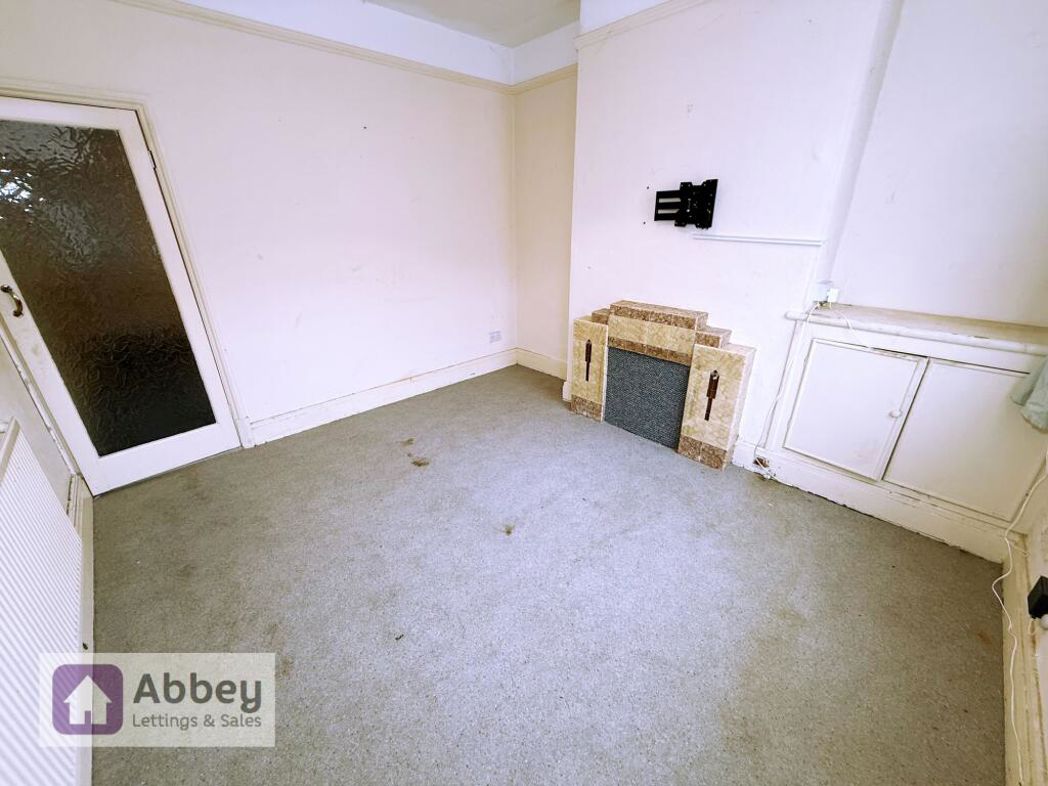 Property image 3 of 13