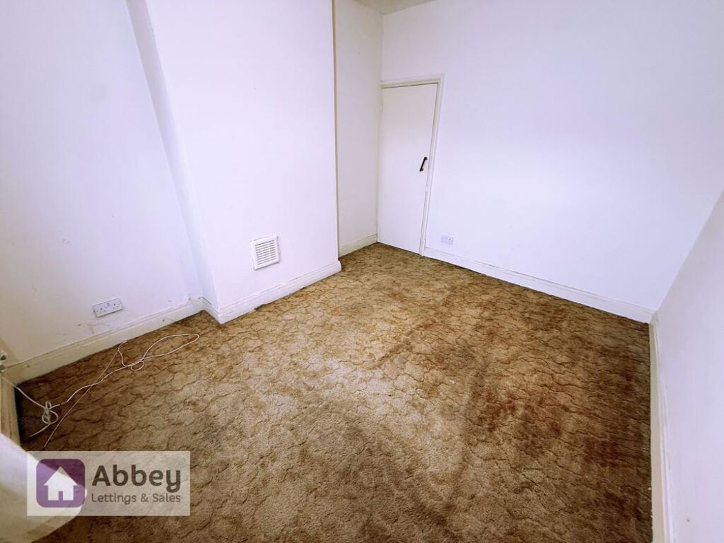 Property image 10 of 13