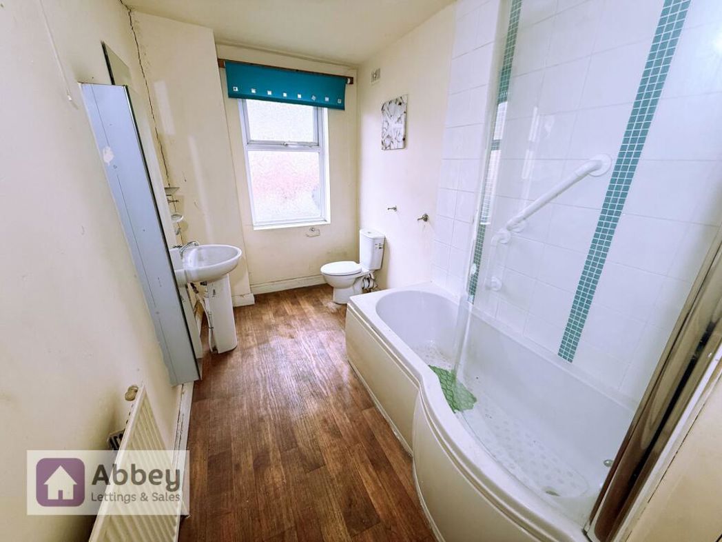 Property image 11 of 13