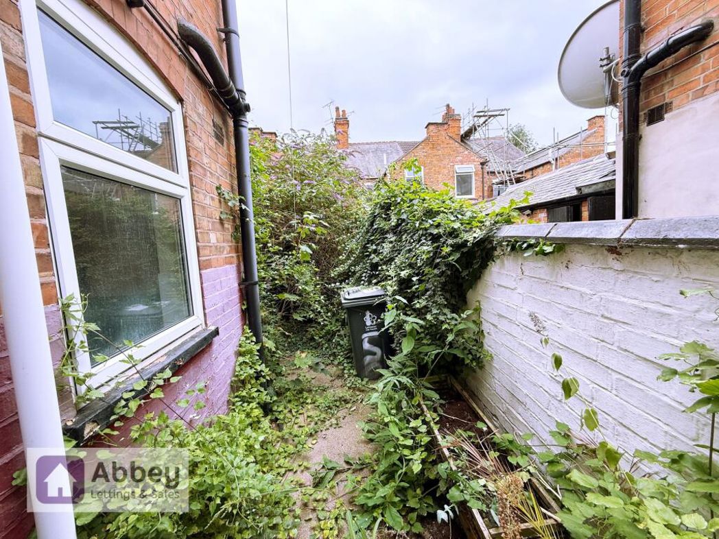 Property image 12 of 13