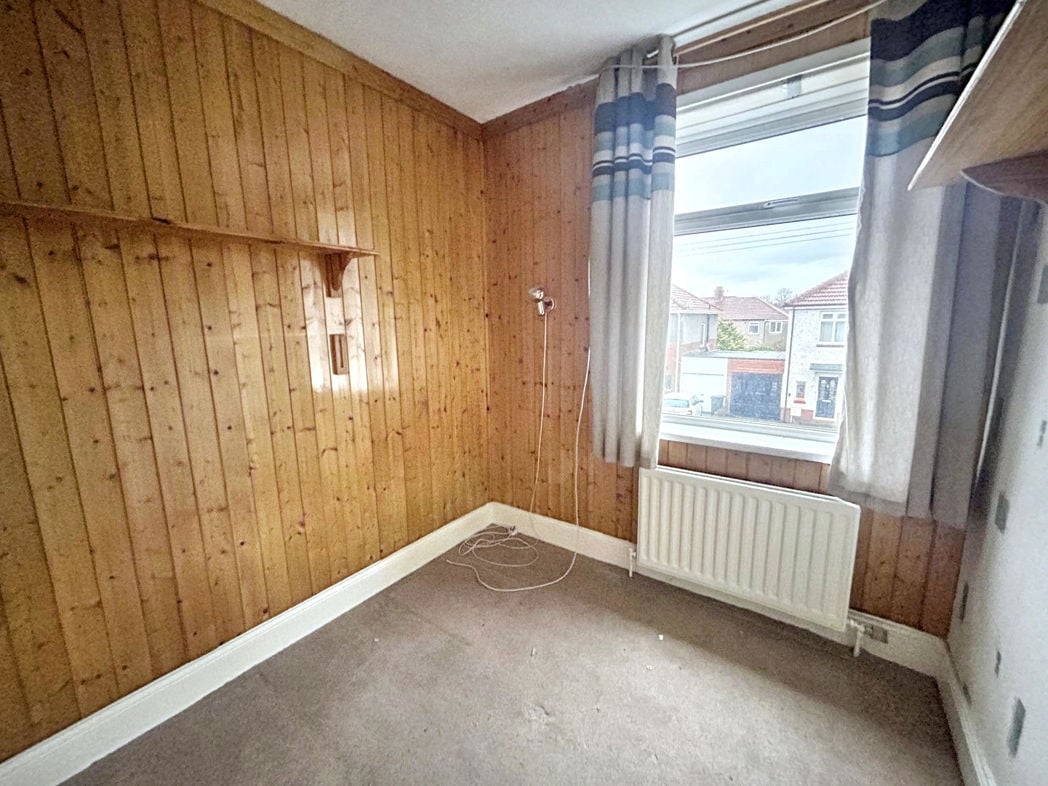 Property image 14 of 17