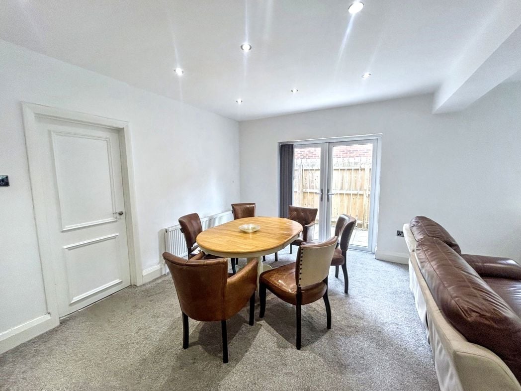 Property image 3 of 15