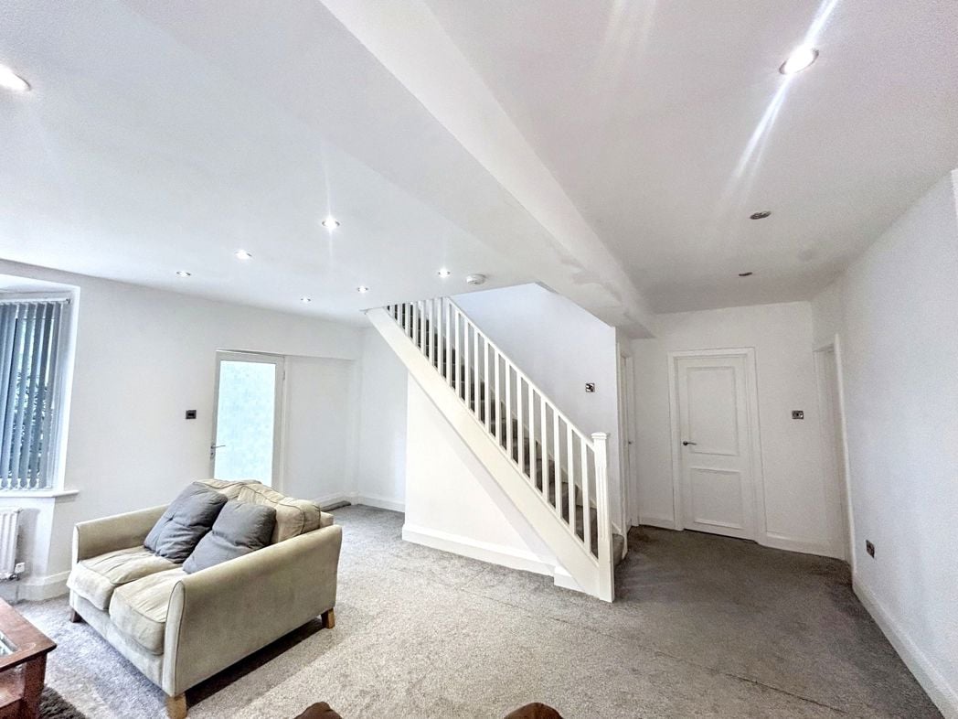 Property image 7 of 15