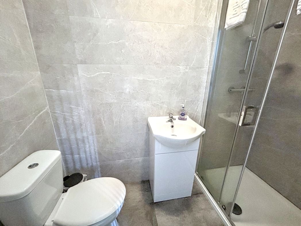 Property image 6 of 15