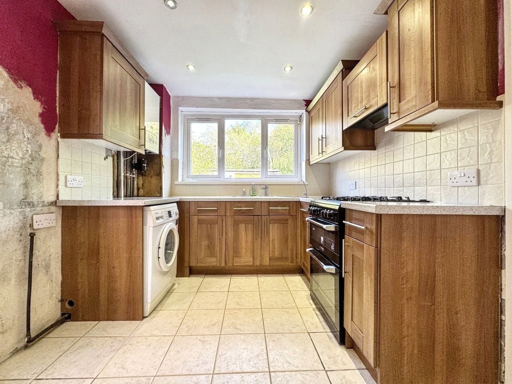 Property image 10 of 24