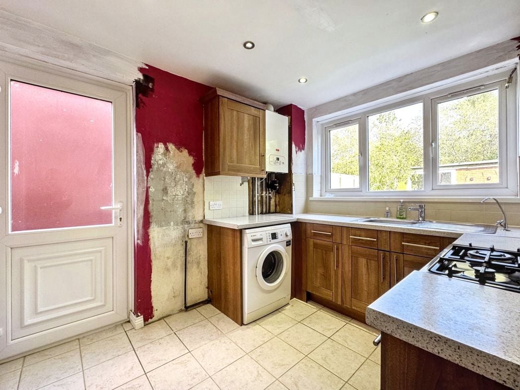 Property image 11 of 24