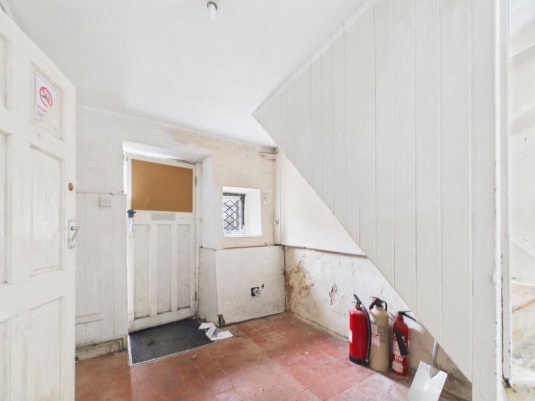 Property image 14 of 17
