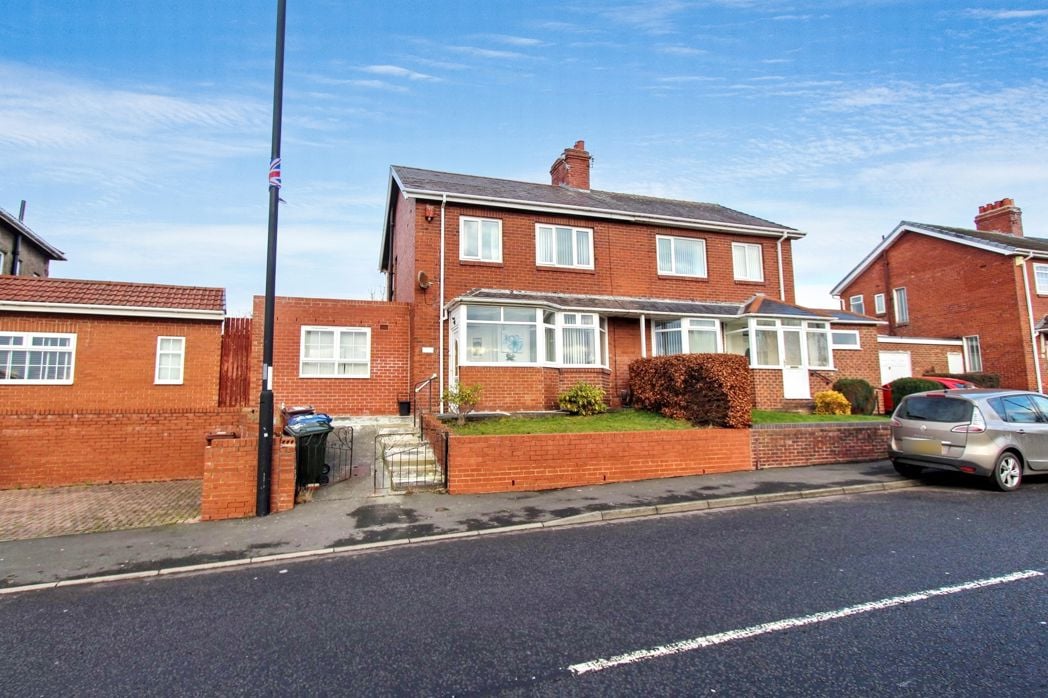 Property image 1 of 18