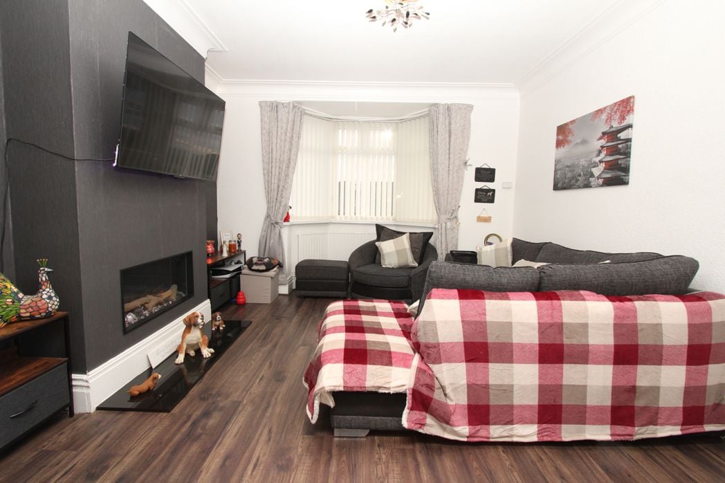 Property image 2 of 18
