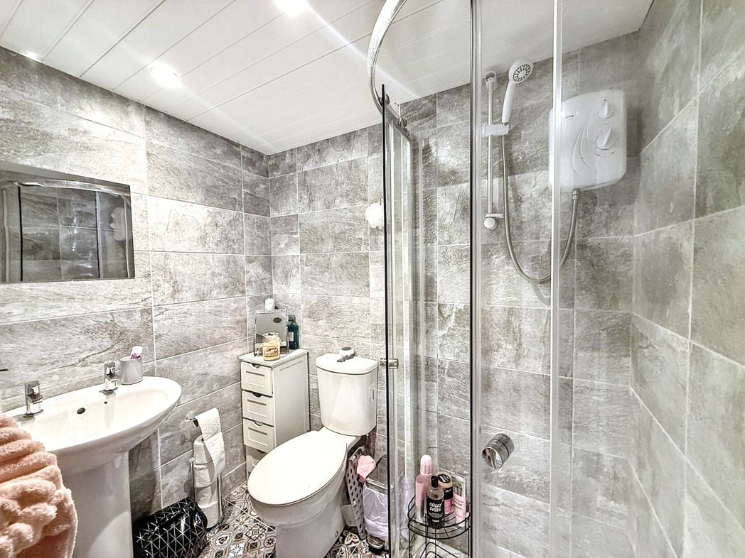 Property image 13 of 18