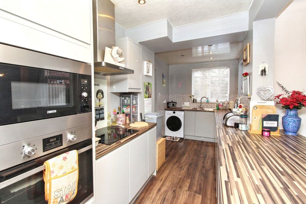 Property image 16 of 18