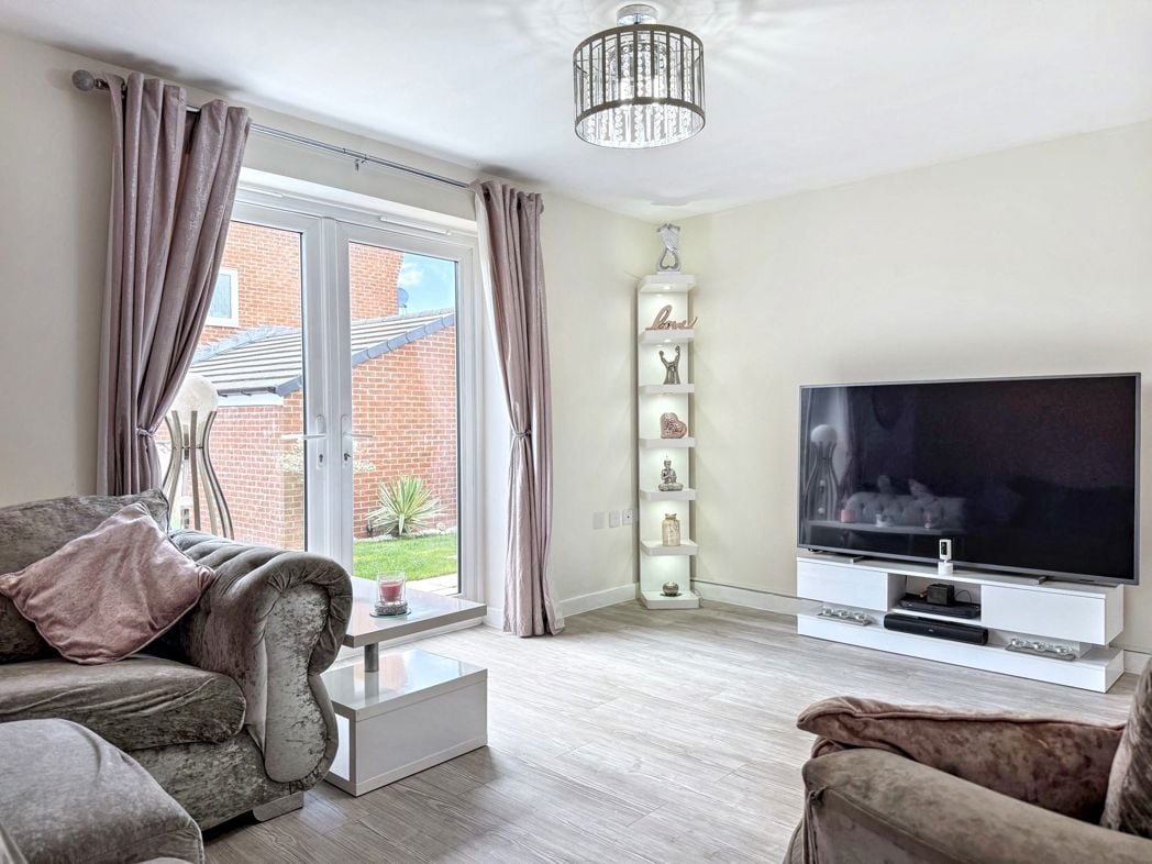 Property image 5 of 29