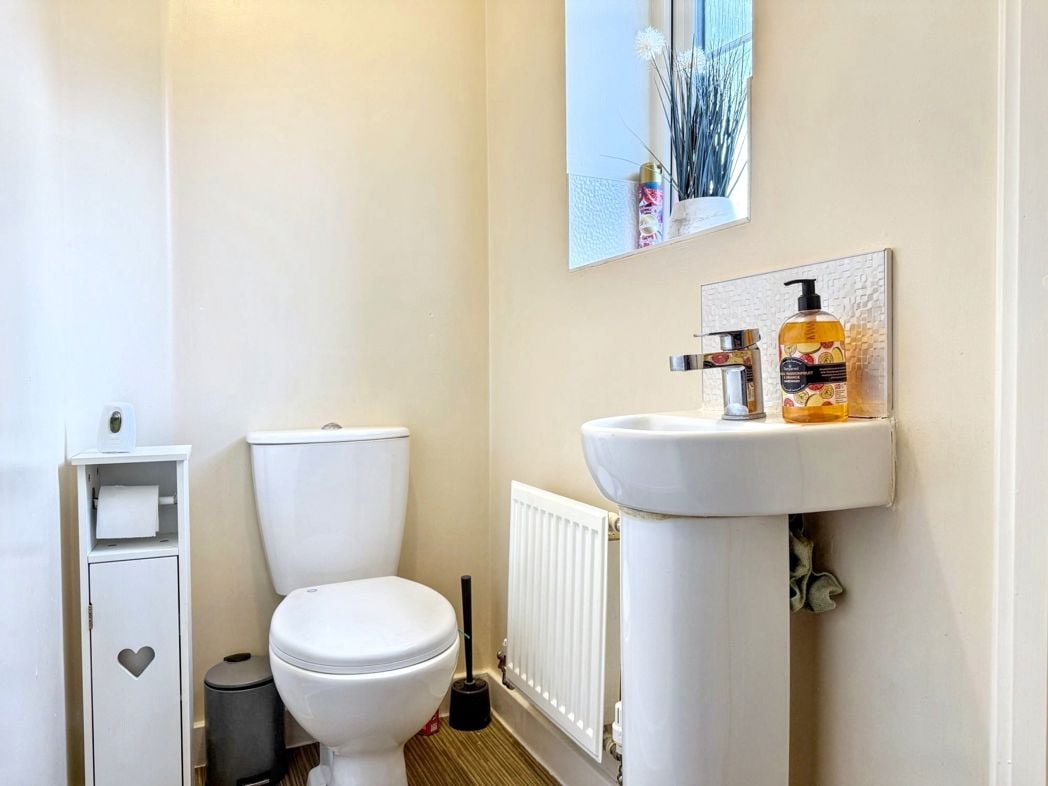 Property image 10 of 29