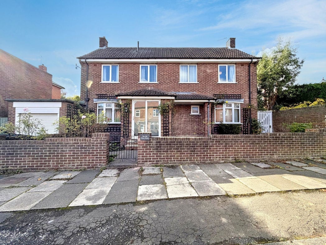 Property image 1 of 17