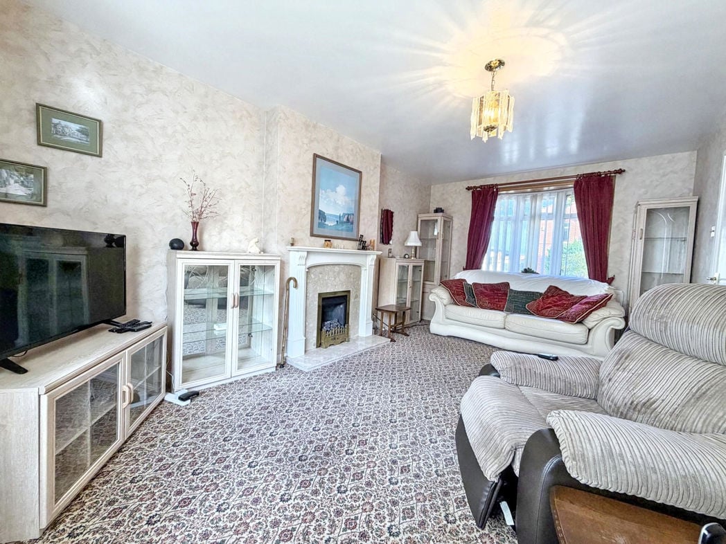 Property image 2 of 17